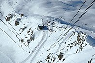 Aiguille Rouge cable car base station seen from above, 2012.jpg