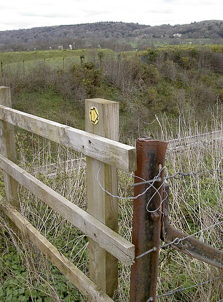 File:An old length of track - geograph.org.uk - 3900252.jpg