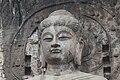 Longmenin luolien suurin, Vairocanaa, esittävä buddha, jonka mallina toimi väitetysti Wu Zetian.