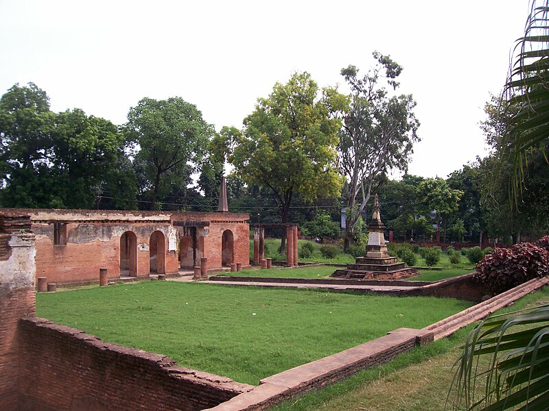 File:Another view of the Kitchen inside The Residency.JPG