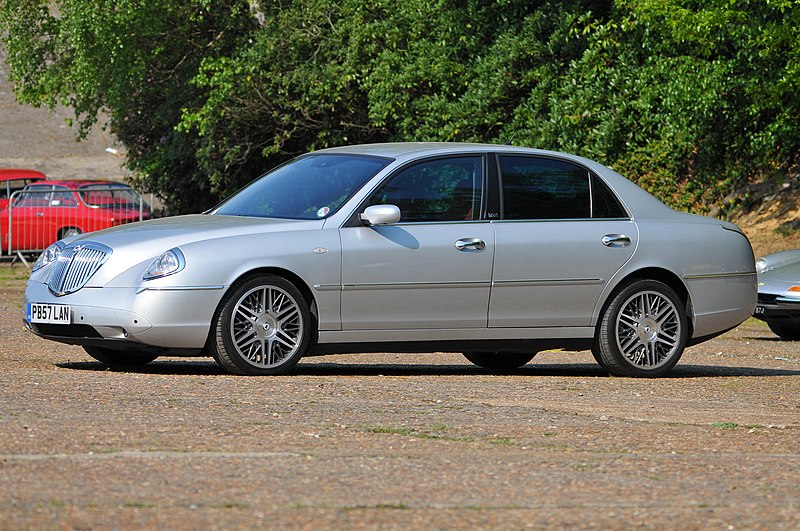 File:Autoitalia Brooklands 30th April 2011 DSC 5863 (5673564393).jpg