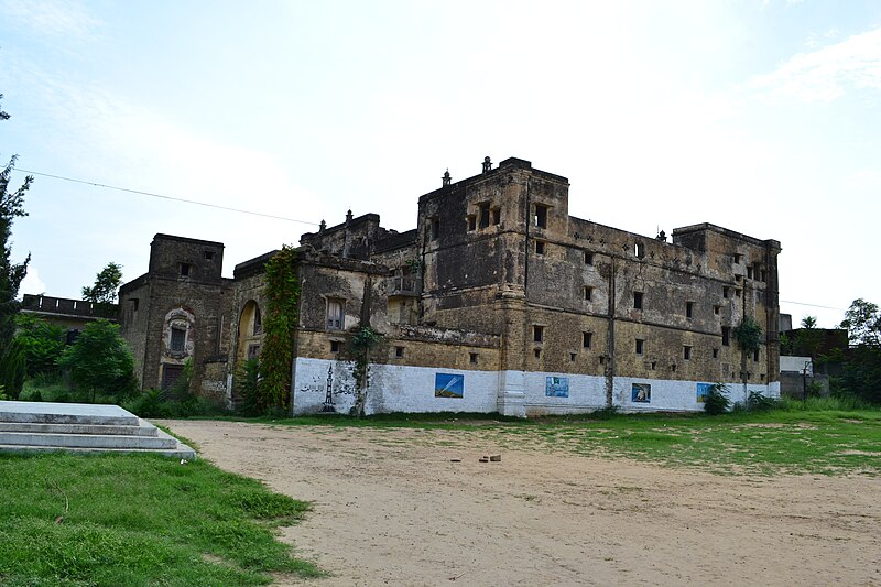 File:Bedi Mahal- a view.JPG