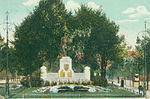 Bismarck-Denkmal-Spandau-um-1905a.jpg