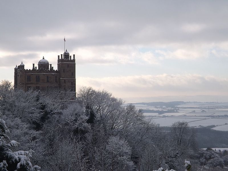 File:Bolsover castle in the snow.jpg