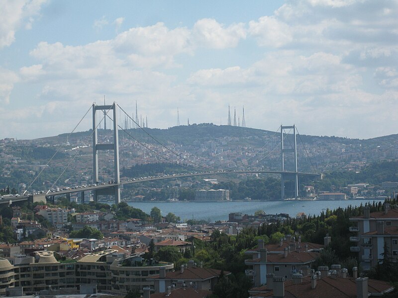 File:Bosphorus Bridge, Istanboul.jpg