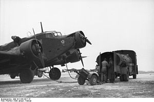 Bundesarchiv Bild 101I-330-3017-15, Russland, Ju 52