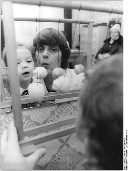 File:Bundesarchiv Bild 183-U1121-0310, Berlin, Charité, Kinderklinik.jpg