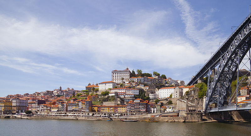 File:Cais da Ribeira, Oporto, Portugal, 2012-05-09, DD 28.JPG