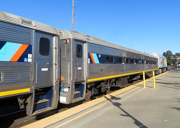 A single-level "Comet car" trainset at Martinez