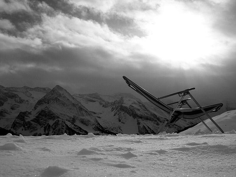 File:Chair in the sun.jpg