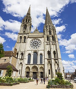 Chartres cathedral (West façade).jpg