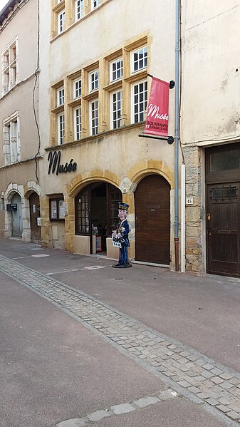 File:Chasselay (Rhône) - Rue de la Chambre du Roy - Musée Souvenirs et Traditions.jpeg