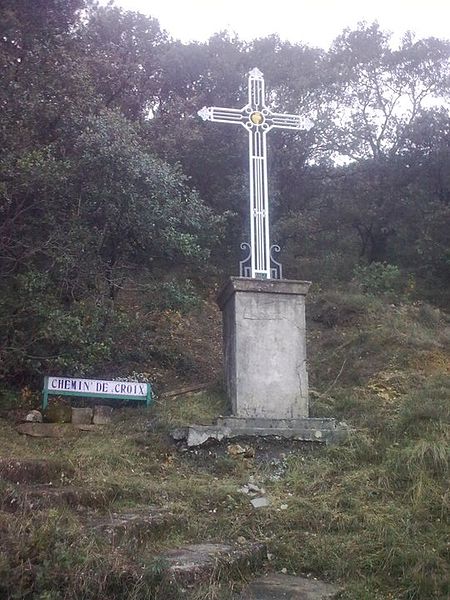 Fichier:Chemin de croix-laval.jpg