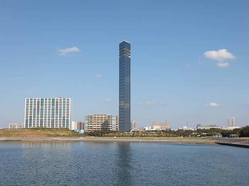 File:Chiba Port Tower 20111028a.jpg