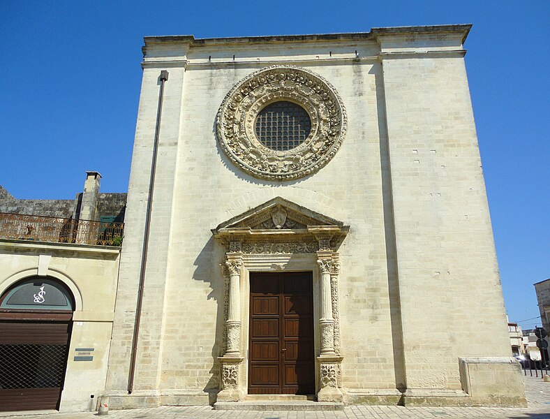 File:Chiesa Madre di Minervino di Lecce.jpg