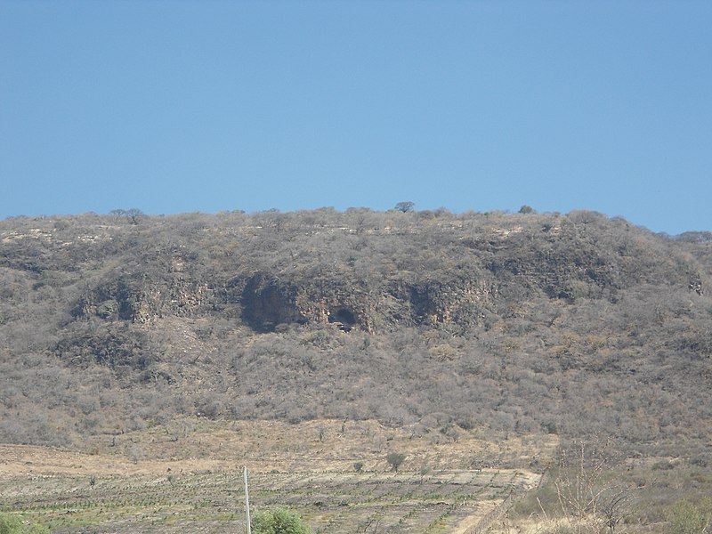 File:Cuevas Atotonilco el Alto - panoramio.jpg