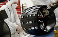 Tekerleklerin sırt deseni, uzaklık tahmîninde kullanılmaktadır. Desen, MBL üzerinde çalışan merkezlerden biri olan "JPL" için Morse kodu niteliğindedir.