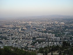 ကာဆရုံးတောင်ပေါ်မှ တွေ့ရသော ဒမားစကပ်မြို့မြင်ကွင်း