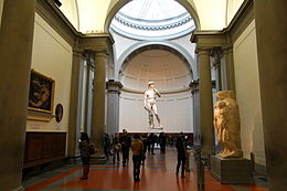 David van Michelangelo in de galerij van de Accademia di Belle Arti.jpg