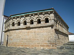 The stonework of the Domus Municipalis, located across the courtyard of Braganca Castle. Domus Municipalis 4.jpg