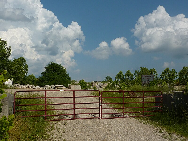 File:Entrance to a W Tapp Road quarry, Bloomington, Indiana - 20100619-03.jpg