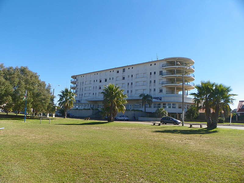 File:Ex Hotel La Floresta 02.jpg