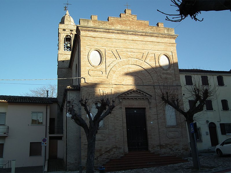 File:Facciata di S.Lucia-Piagge.jpg