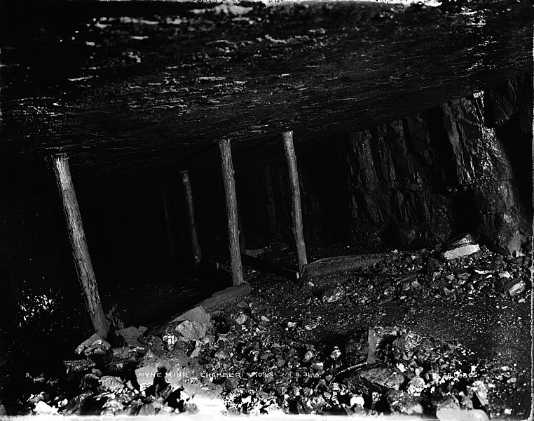 File:File-A1235-A1239--Taylor, PA--Pyne Mine -1916.08.31- (5440f505-1836-4454-955b-375f80a0b536).jpg