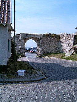 Visby Ringmur: Historia, Ringmurens torn, byggnader och delar, Se även