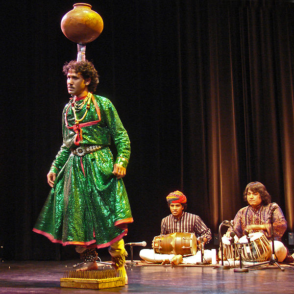 File:Flickr - dalbera - Spectacle des gitans Dhoad (Musée Guimet) (1).jpg