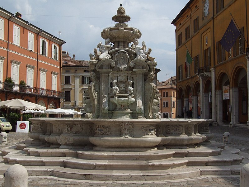 File:Fontana Masini - Cesena 5.jpg