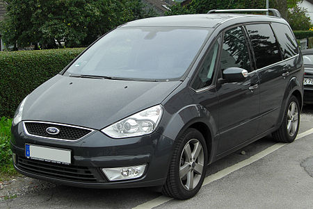 Ford Galaxy II front 20100815.jpg