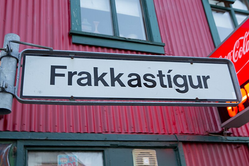 File:Frakkastígur sign.jpg