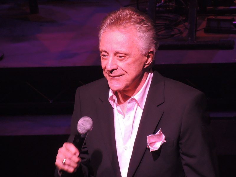 File:Frankie Valli 2012-10-27.jpg