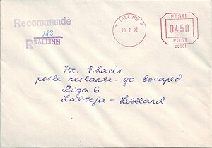 Een aangetekende brief naar Riga in Letland met het stempel van een loketfrankeermachine op het postkantoor van Tallinn in Estland, 20 februari 1992