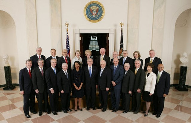 President George W. Bush and his cabinet in 2008