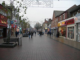 <span class="mw-page-title-main">Gillingham, Kent</span> Town in Kent, England