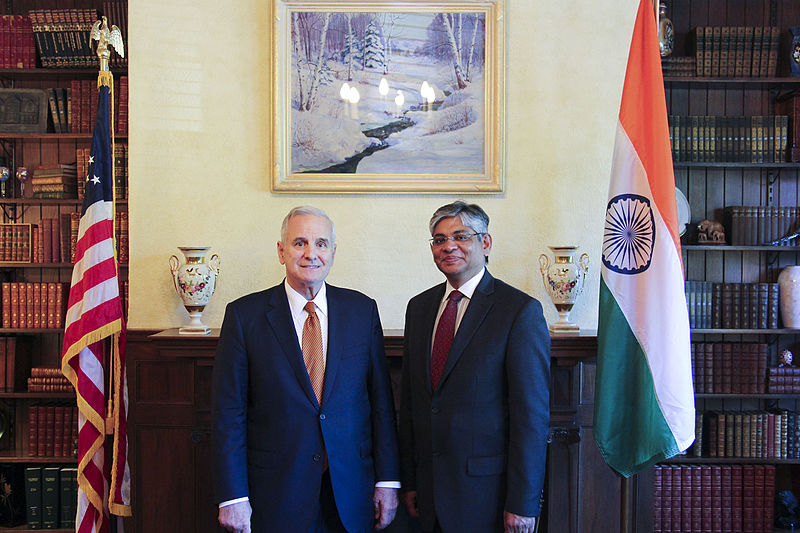 File:Governor Dayton Meets with Indian Ambassador Arun Kumar Singh (20107719969) (2).jpg