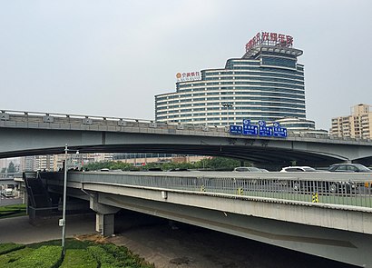 航天桥西 航天桥位于北京市海淀区,是阜成路(东西向)和西三环北路-西