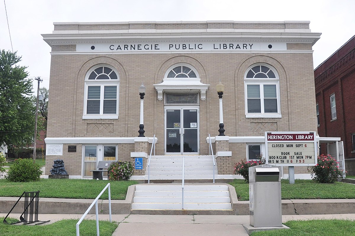 Herington Carnegie Public Library