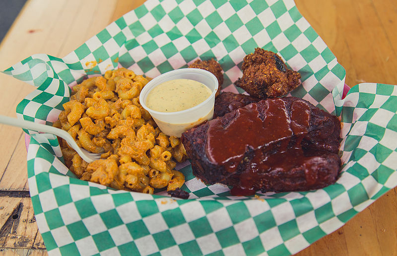 File:Homegrown Smoker Vegan BBQ (17545425408).jpg