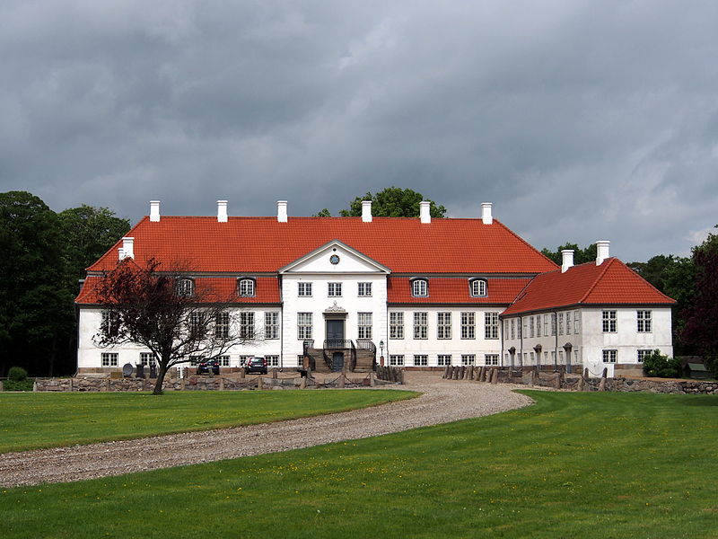 File:Hverringe estate photo1.JPG