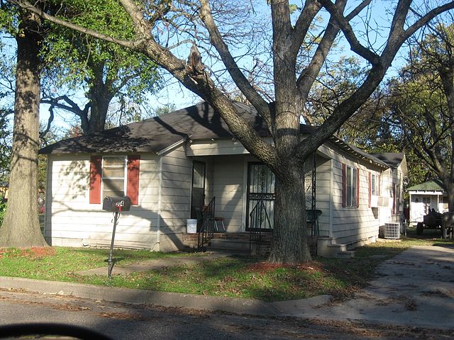 Ike Turner's birthplace and childhood home at 304 Washington Avenue in the Riverton neighborhood of Clarksdale, Mississippi.