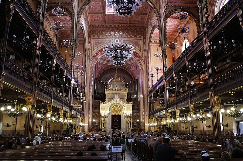 File:Interior of the Great Synagogue in Dohány Street 20180824.jpg