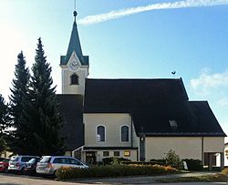 Kath. Pfarrkirche Haibach o.d. Donau.jpg
