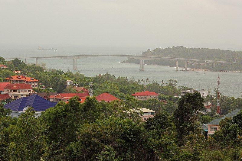 File:Koh Pous Bridge. Bridges in Cambodia.jpg