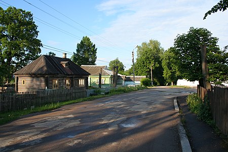 Kondrovo - Wooden houses.jpg