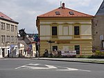 Kutná Hora-Žižkov - místo bývalé kapličky se sochou svatého Jana Nepomuckého na rohu ul. Husovy a Kremnické (2).jpg