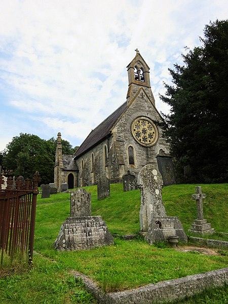 File:Llawddog, Eglwys Sant Llawddog Church, Cenarth, Carmarthenshire, Cymru Wales 06.jpg