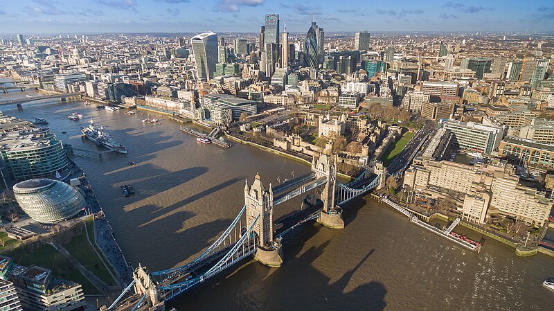 Rikcha:London Tower Bridge 22.jpg